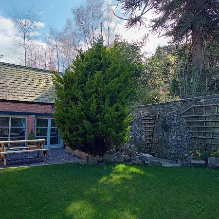 The West Wing At Eriviat Hall Hot Tub Henllan  المظهر الخارجي الصورة