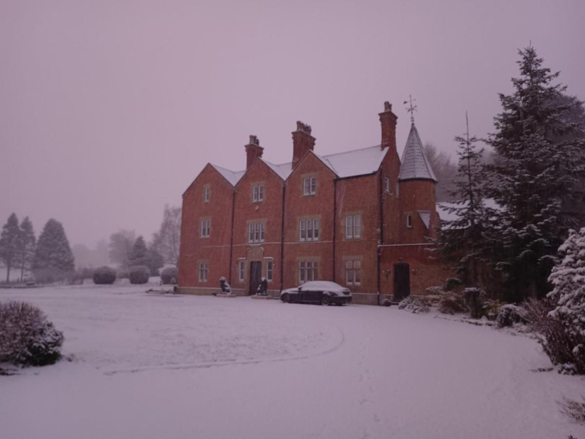The West Wing At Eriviat Hall Hot Tub Henllan  المظهر الخارجي الصورة