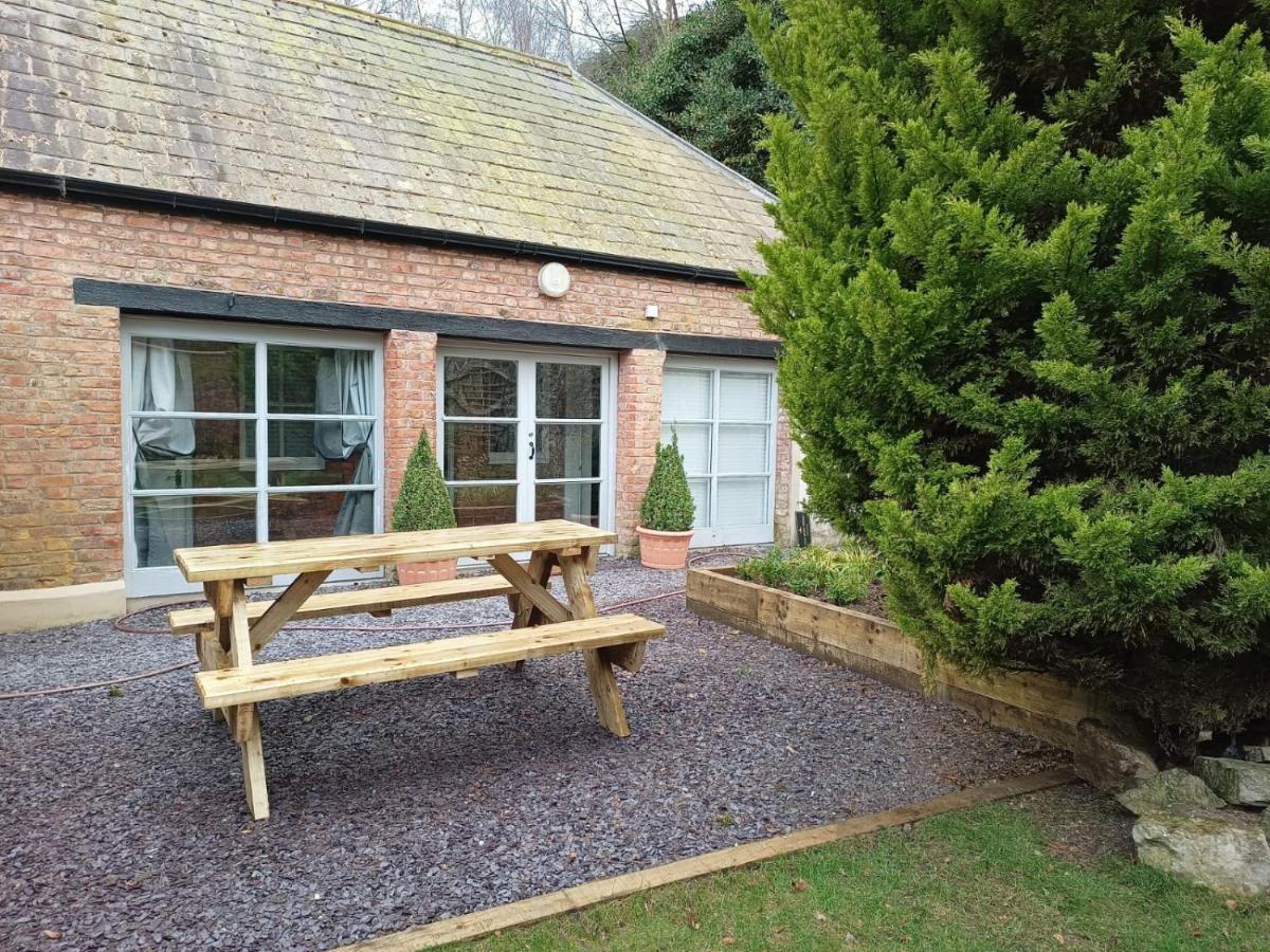 The West Wing At Eriviat Hall Hot Tub Henllan  المظهر الخارجي الصورة
